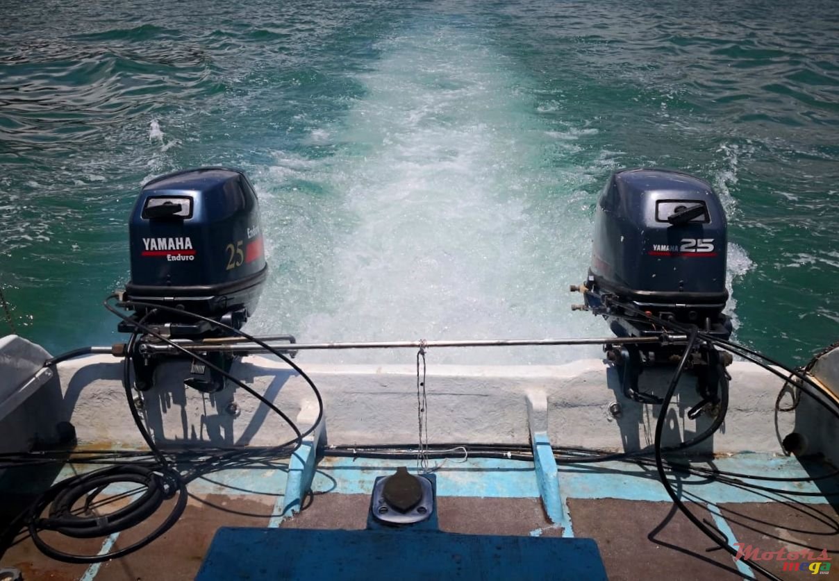 2003' Boston Whaler photo #3