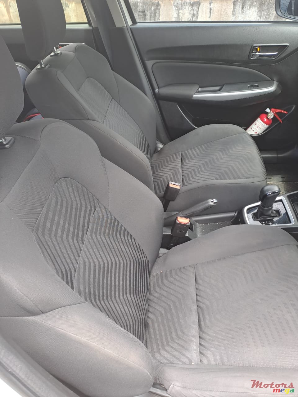 2021' Suzuki Swift photo #5