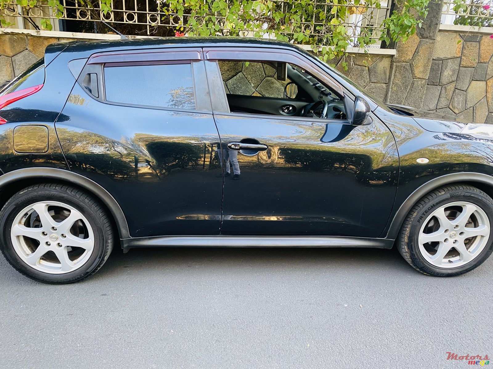 2013' Nissan Juke Turbo photo #4