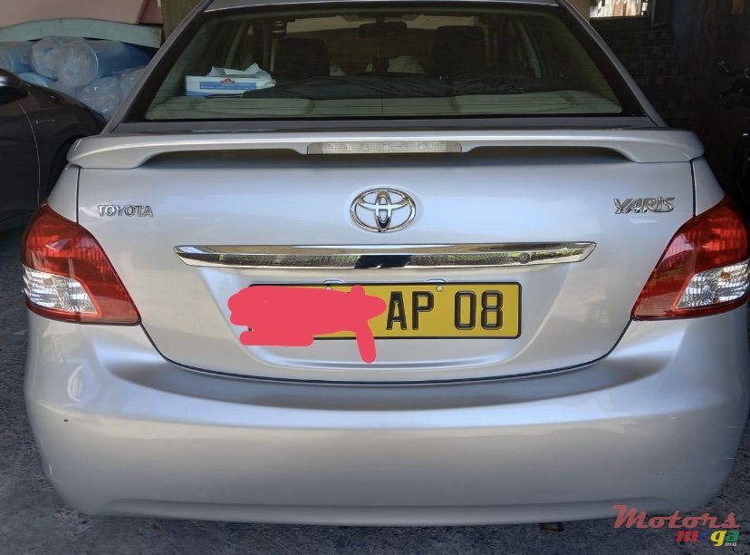 2008' Toyota Yaris photo #1