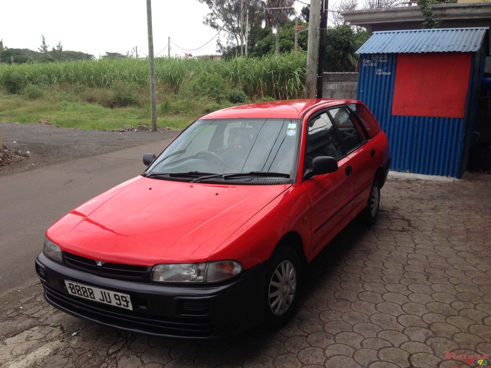 1999' Mitsubishi Lancer photo #3