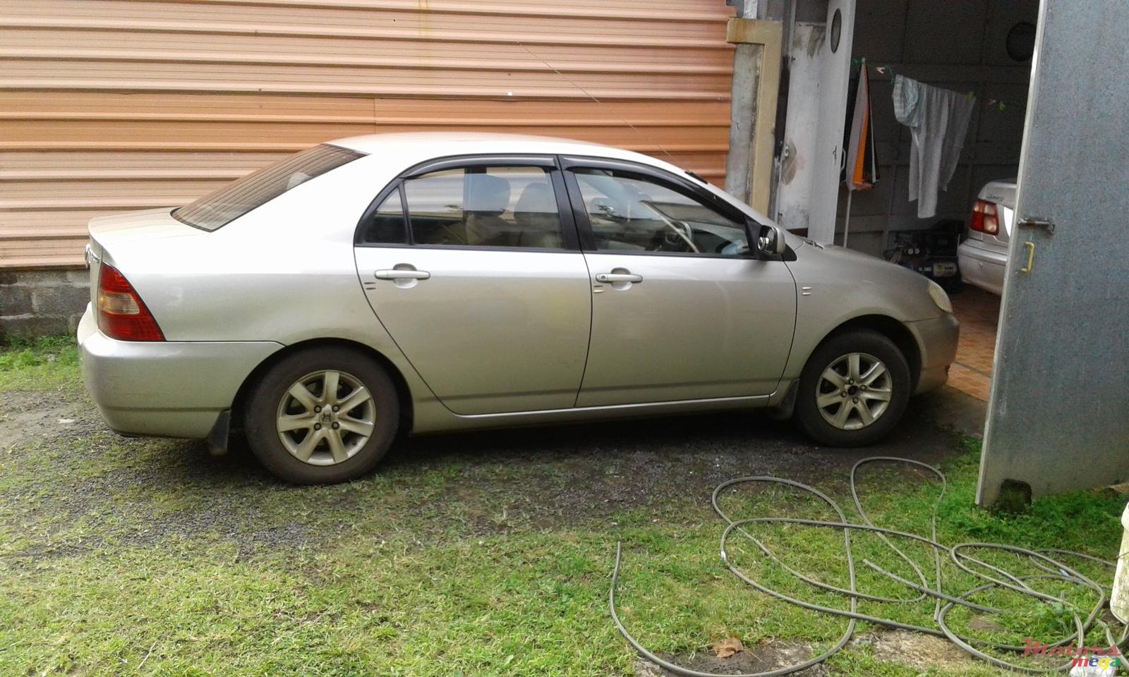 2002' Toyota Corolla photo #2