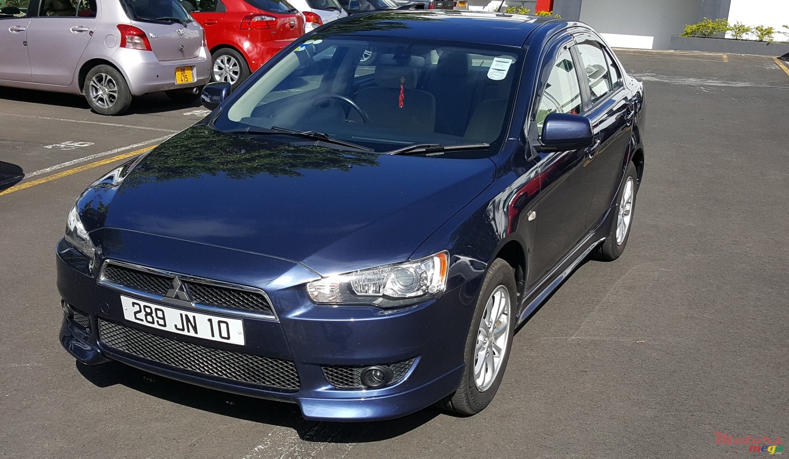 2010' Mitsubishi Lancer X photo #1