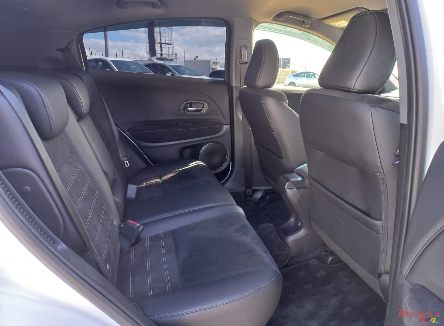 2018' Honda HR-V Model RS photo #3