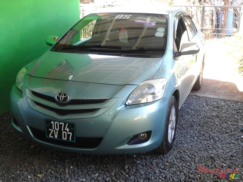 2007' Toyota Belta Sedan photo #1