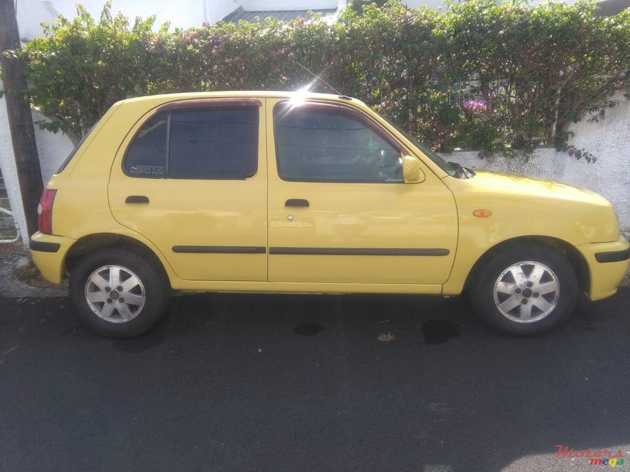 1998' Nissan March photo #2