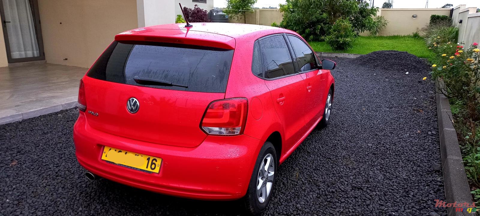 2016' Volkswagen Polo photo #3