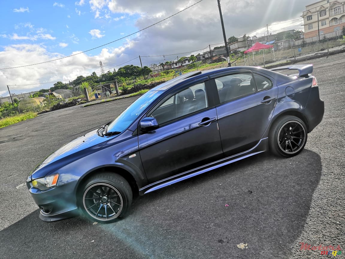 2008' Mitsubishi Lancer Evolution Ex photo #3