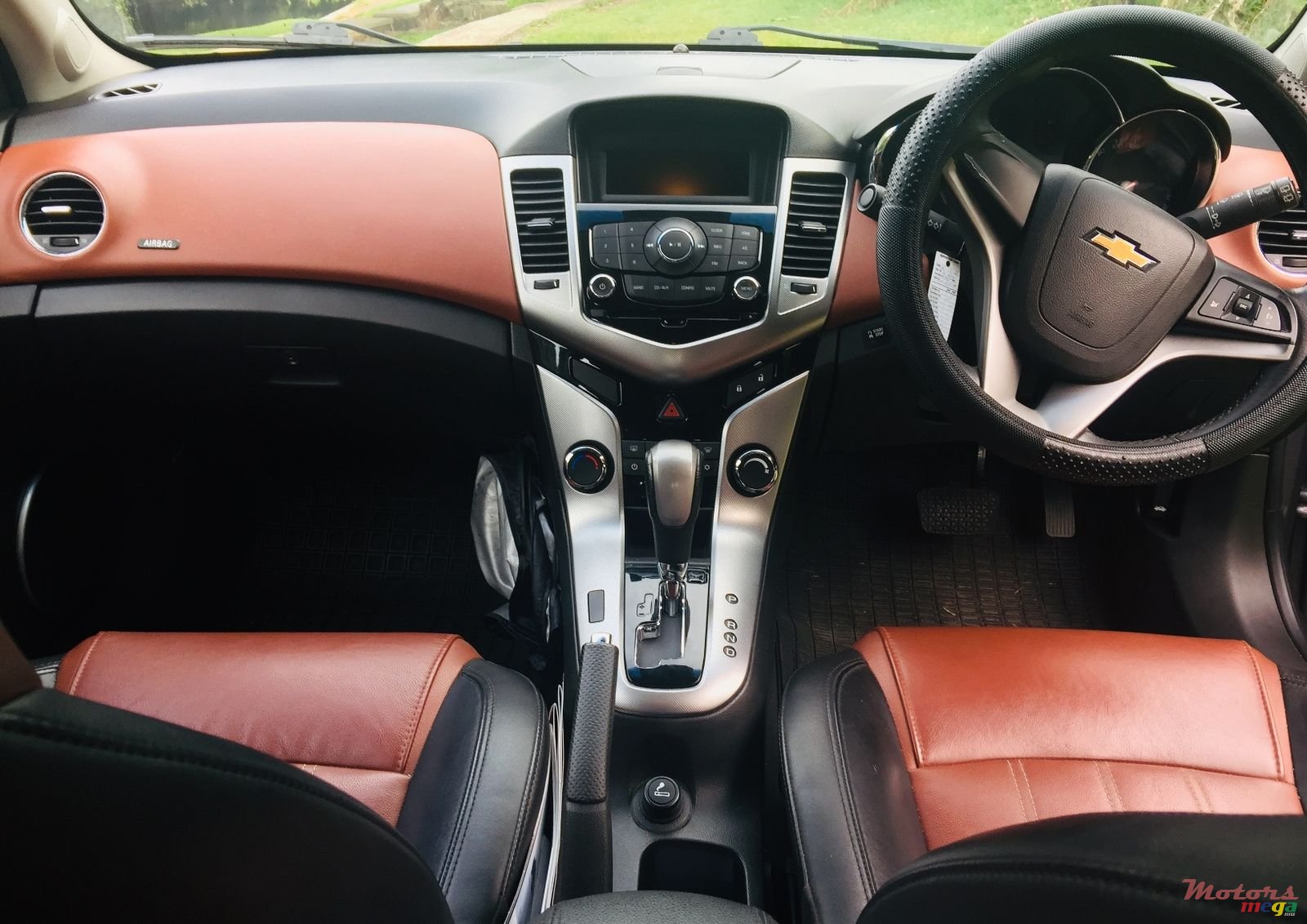 2012' Chevrolet Cruze Hatchback photo #4