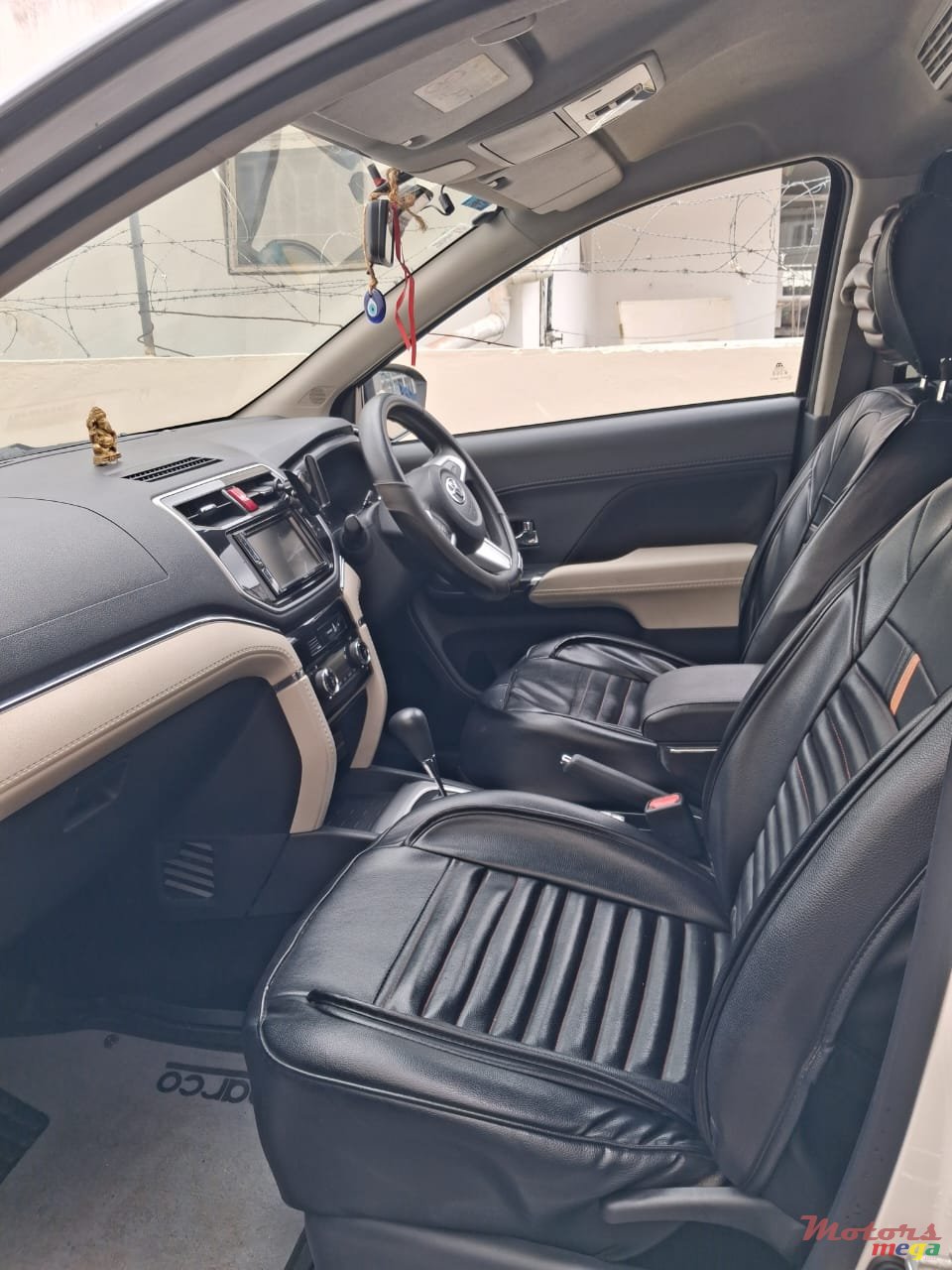 2021' Toyota RAV4 Rush photo #6