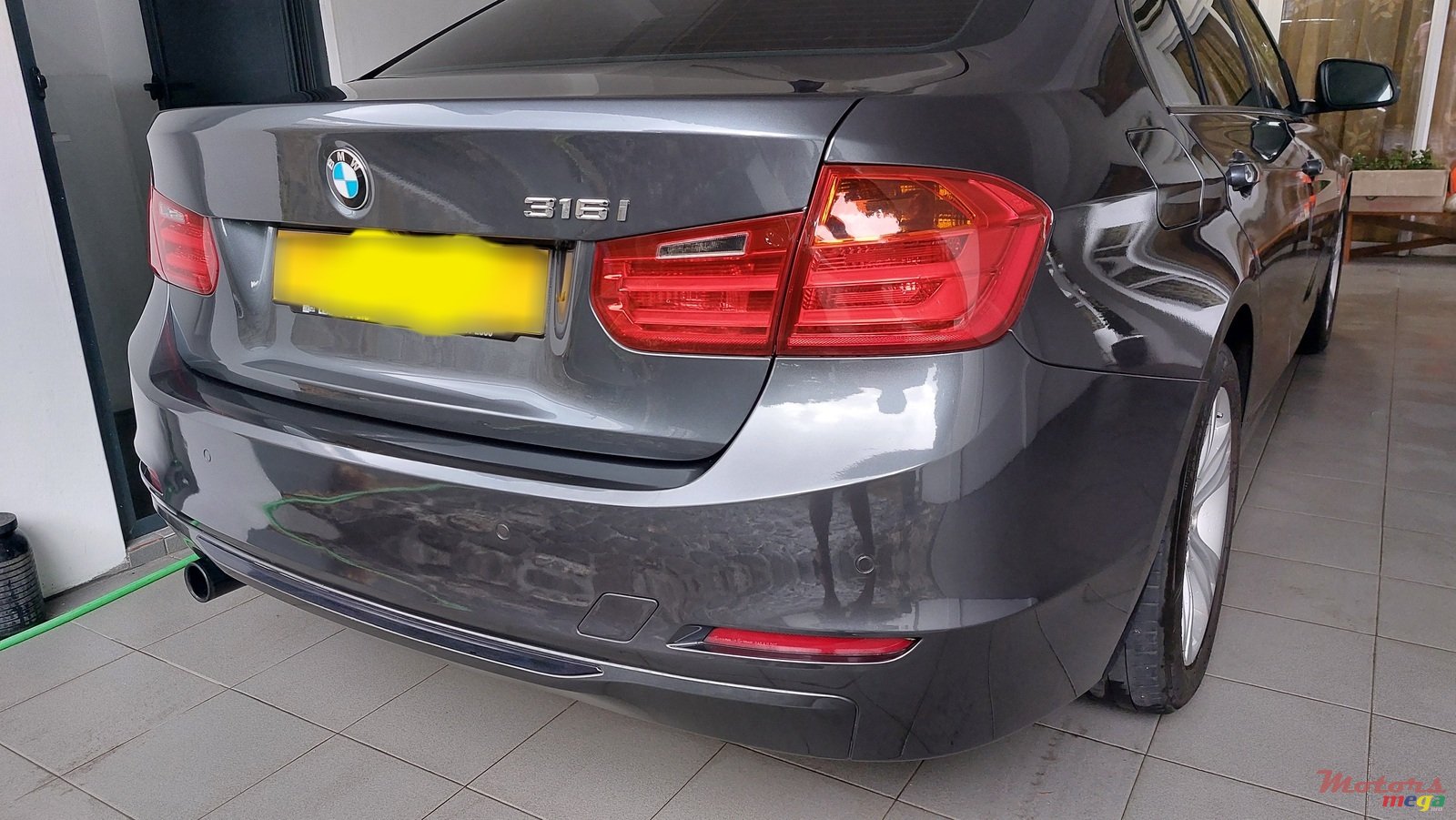 2013' BMW 316 photo #3