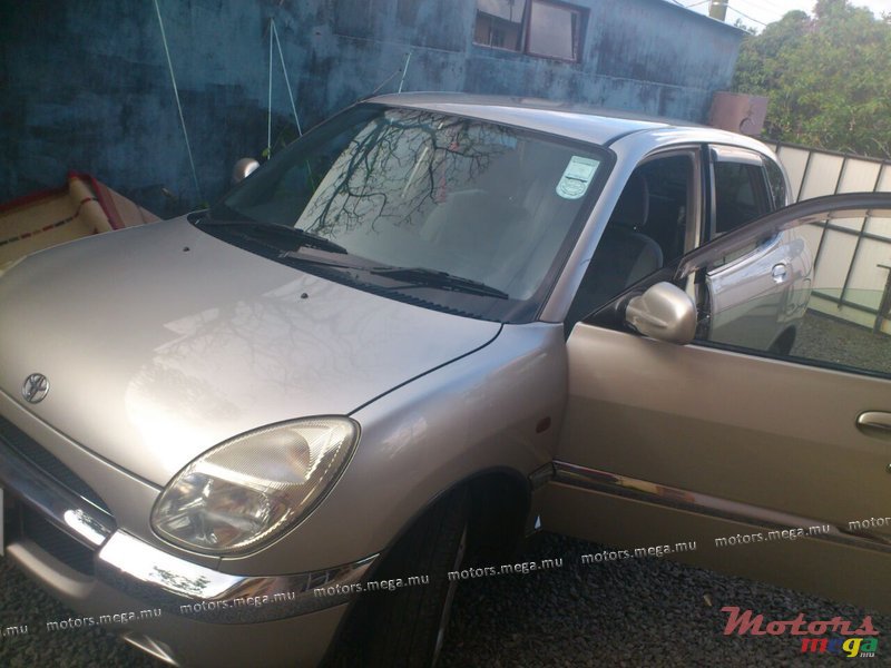 1999' Toyota photo #4