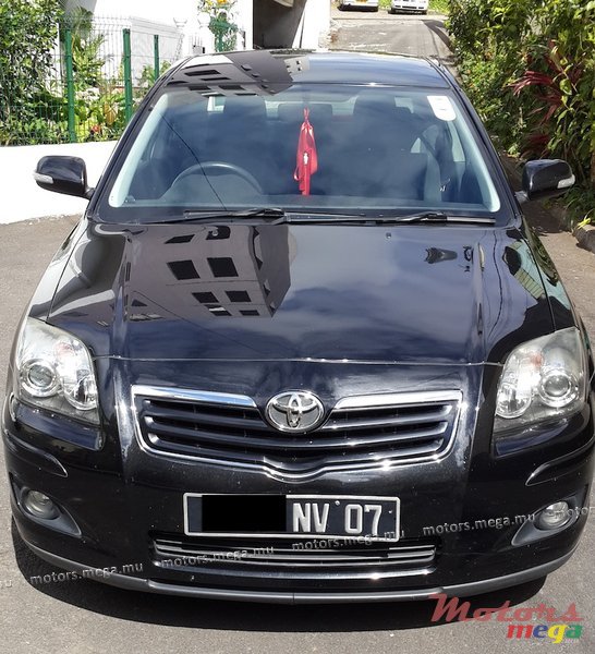 2007' Toyota Avensis photo #3