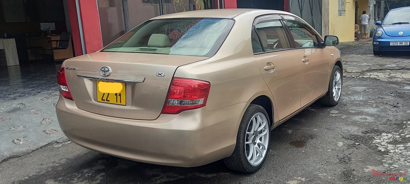 2011' Toyota Axio photo #4