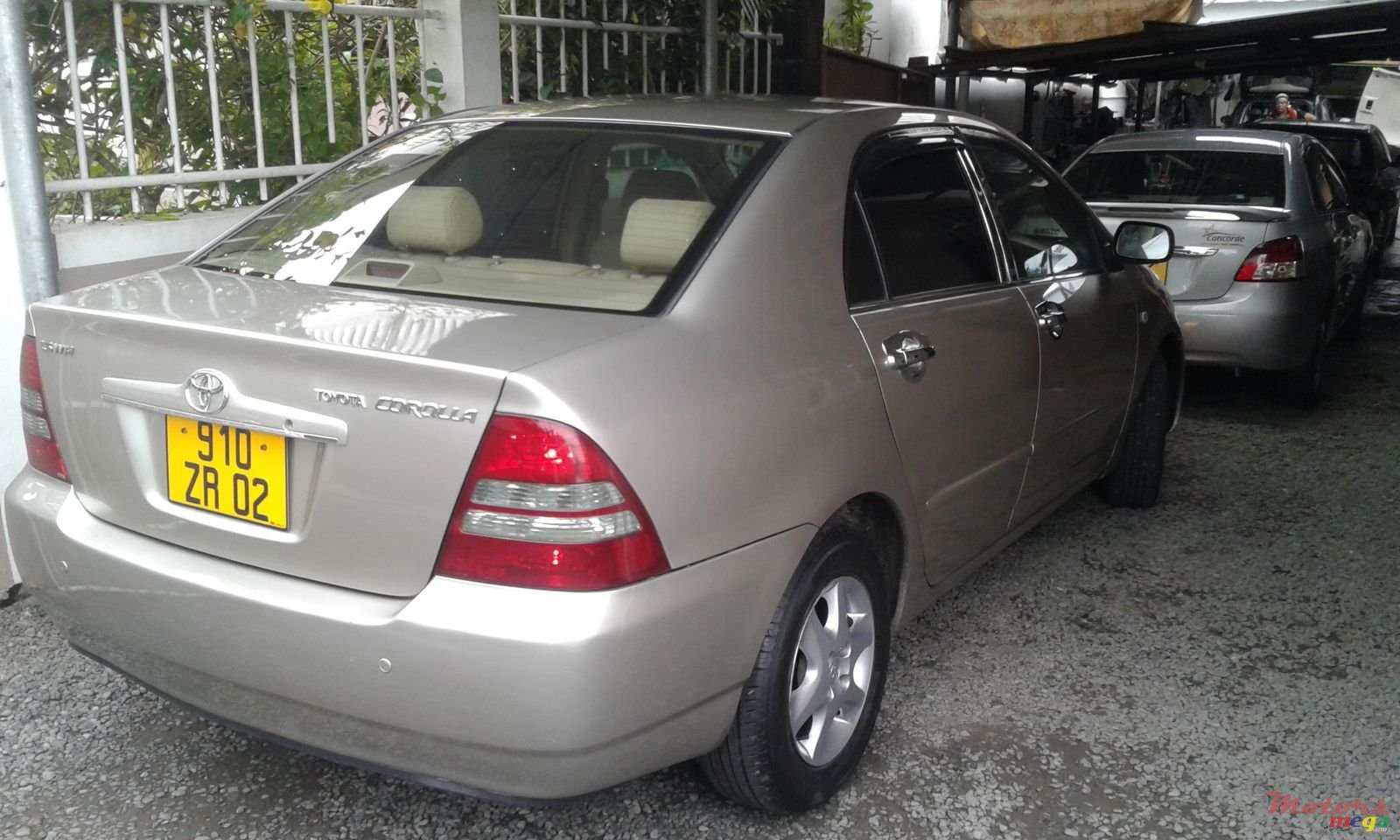 2002' Toyota Corolla NZE Automatic photo #5