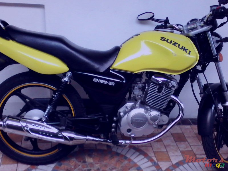 2013' Suzuki EN-2A photo #1