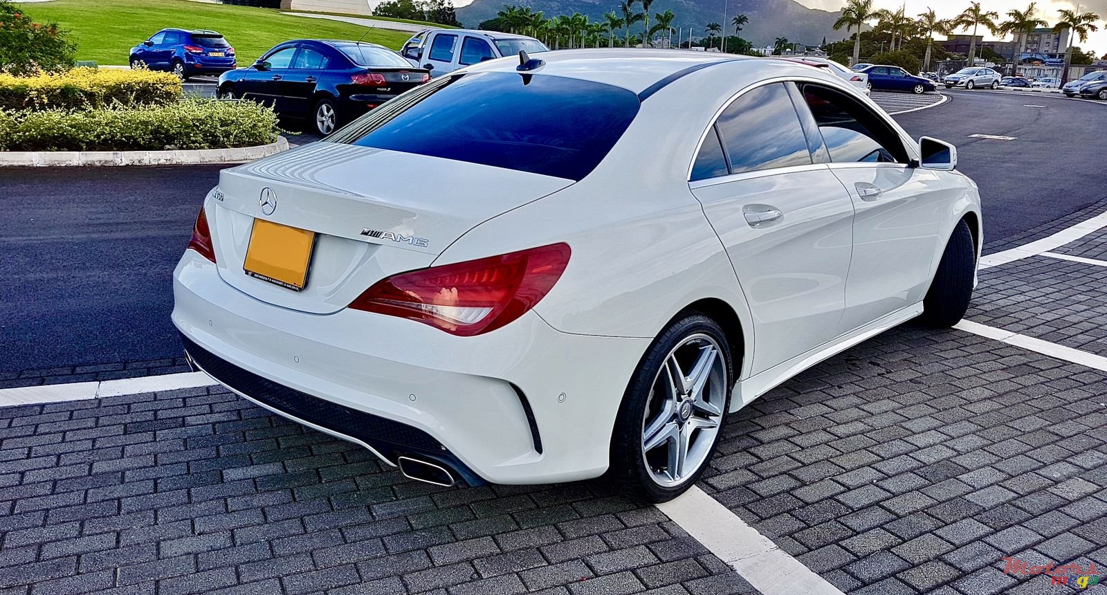 2014' Mercedes-Benz CLA 180 photo #3