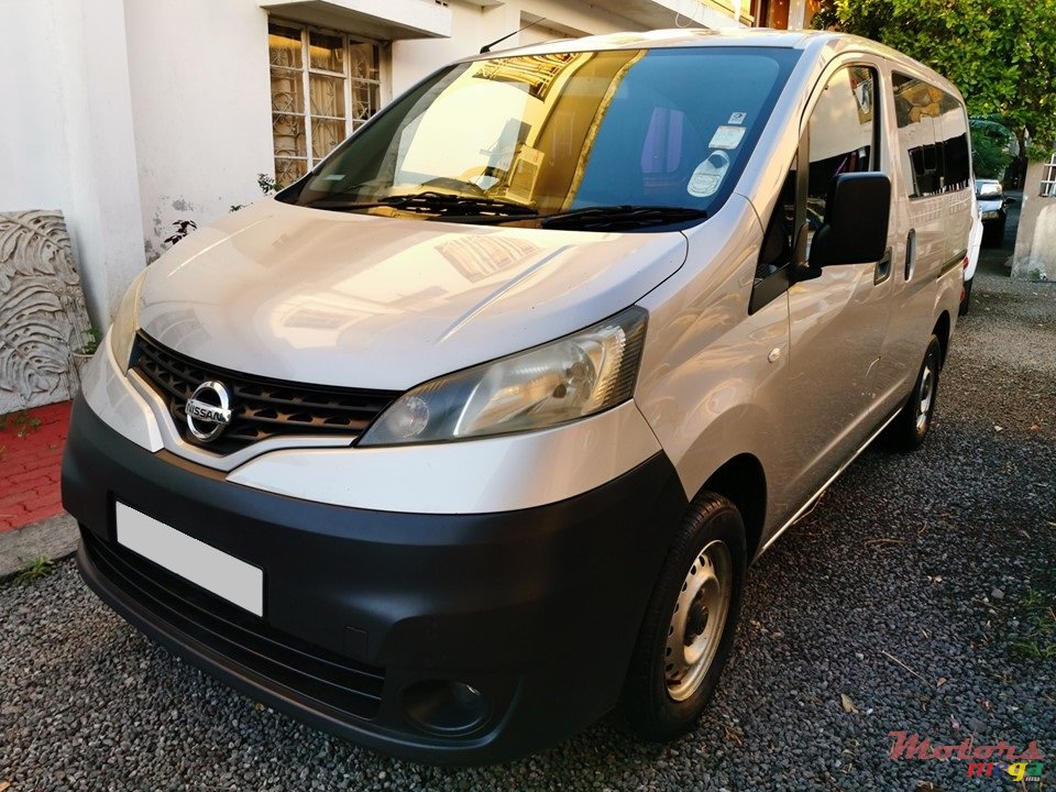 2014' Nissan NV200 photo #5