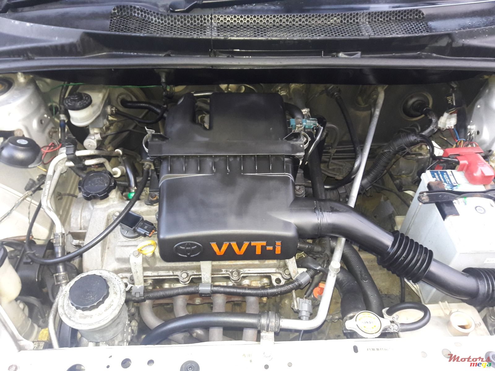 2000' Toyota Vitz photo #3