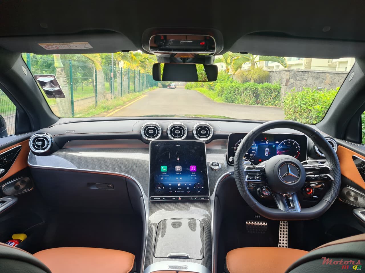 2025' Mercedes-Benz GLC 43 AMG 4Matic photo #6