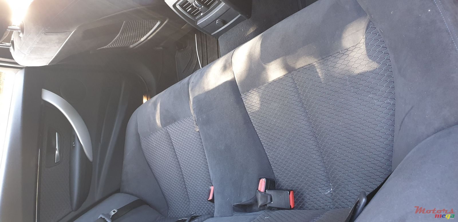 2017' BMW 3 Series photo #4