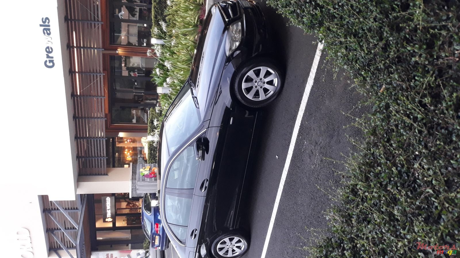 2010' Mercedes-Benz C-Class C180 photo #7