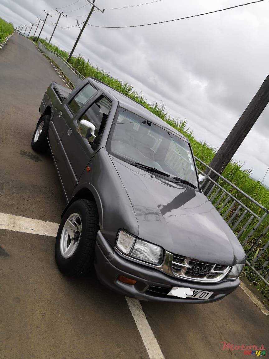 2001' Isuzu Ls Japan photo #2