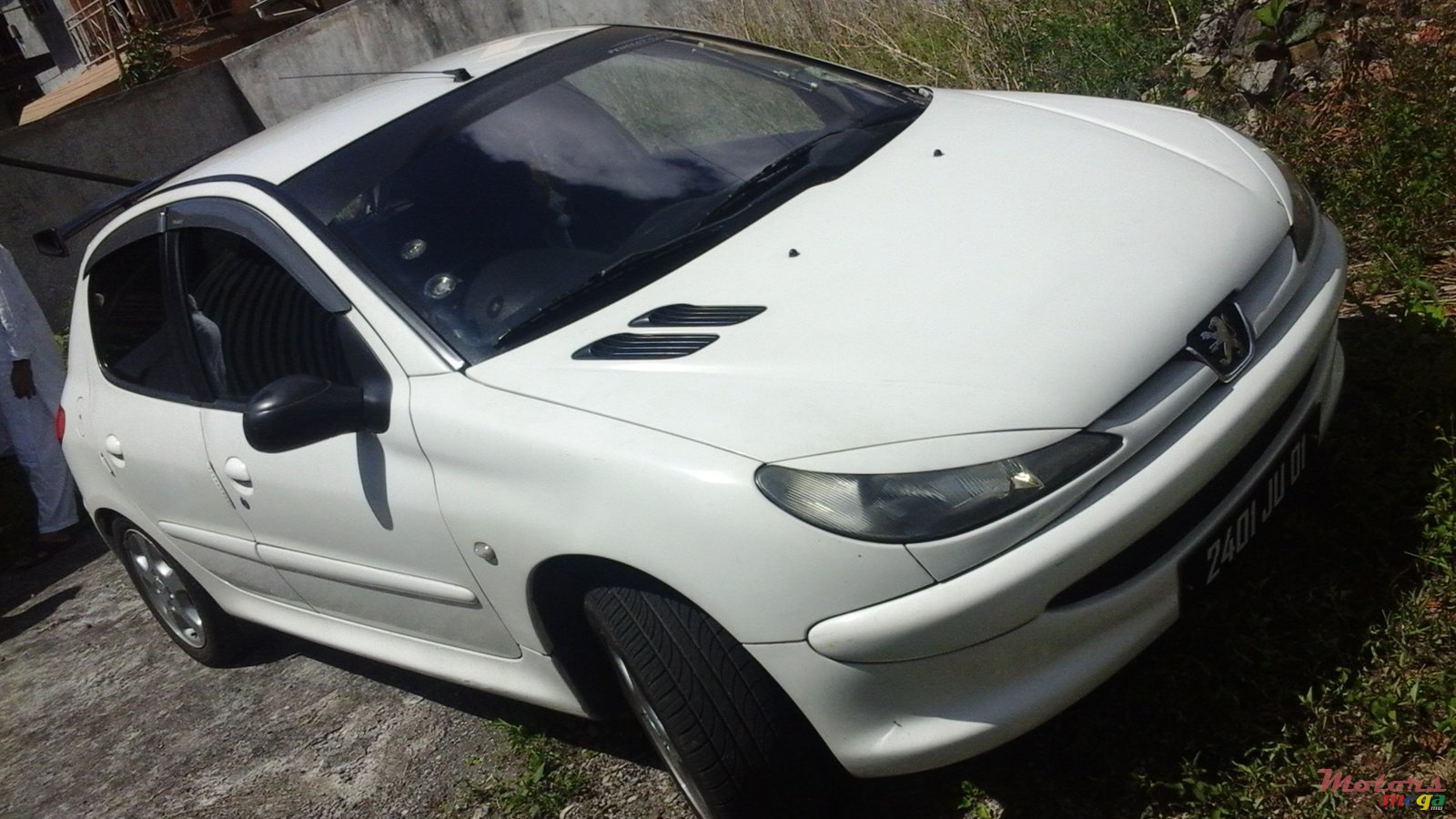 2001' Peugeot 206 photo #2