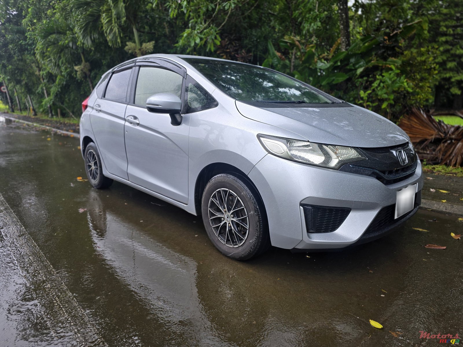 2015' Honda Fit photo #2