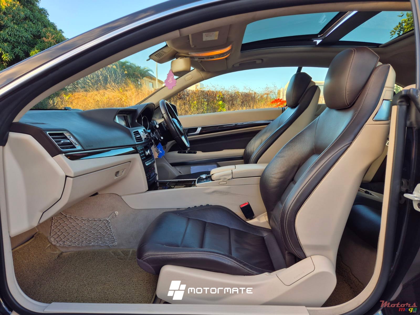 2014' Mercedes-Benz E 250 COUPE photo #5