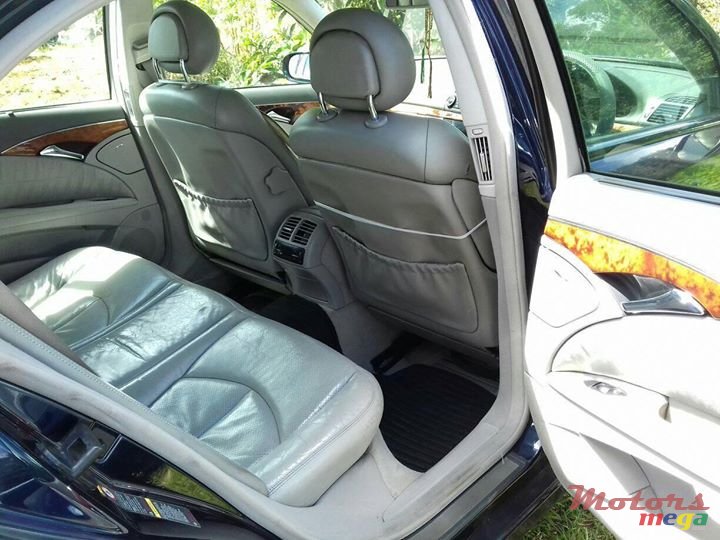 2003' Mercedes-Benz 220E E220 CDI photo #4