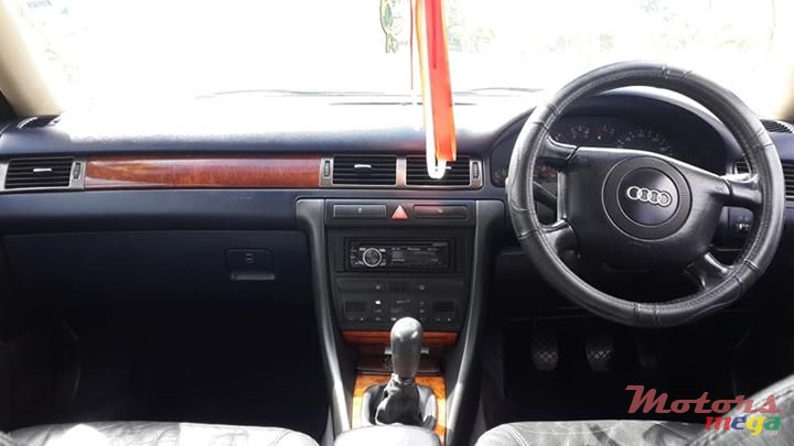 2005' Audi A6 1.8 Turbo photo #3