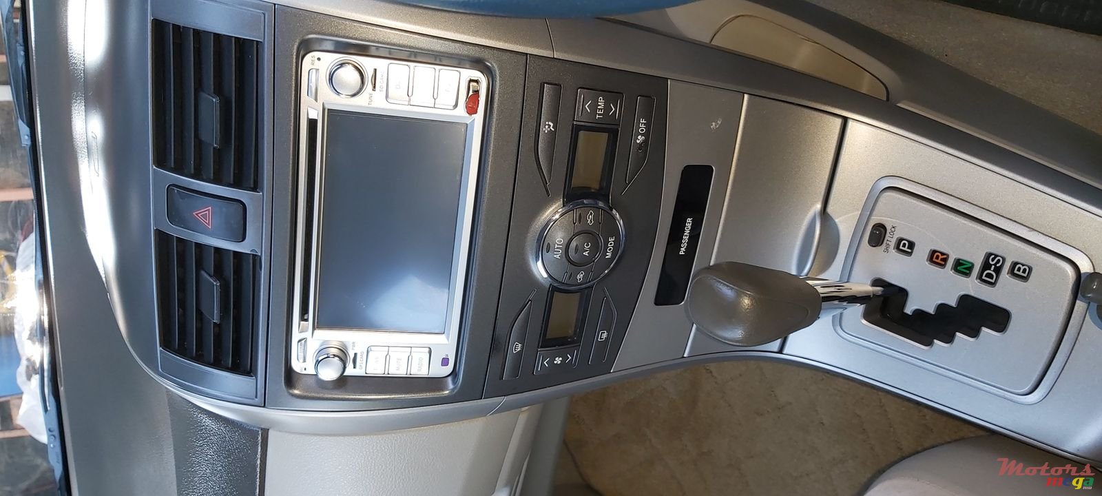 2010' Toyota Axio photo #6