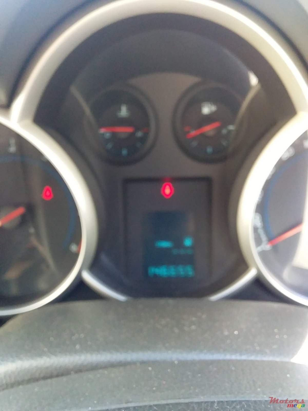 2010' Chevrolet Cruze photo #3