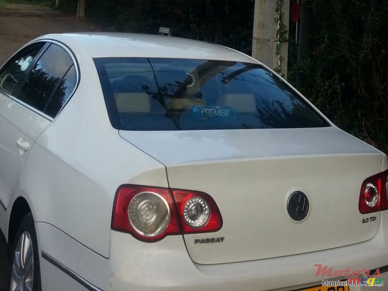 2006' Volkswagen Passat B6 photo #4