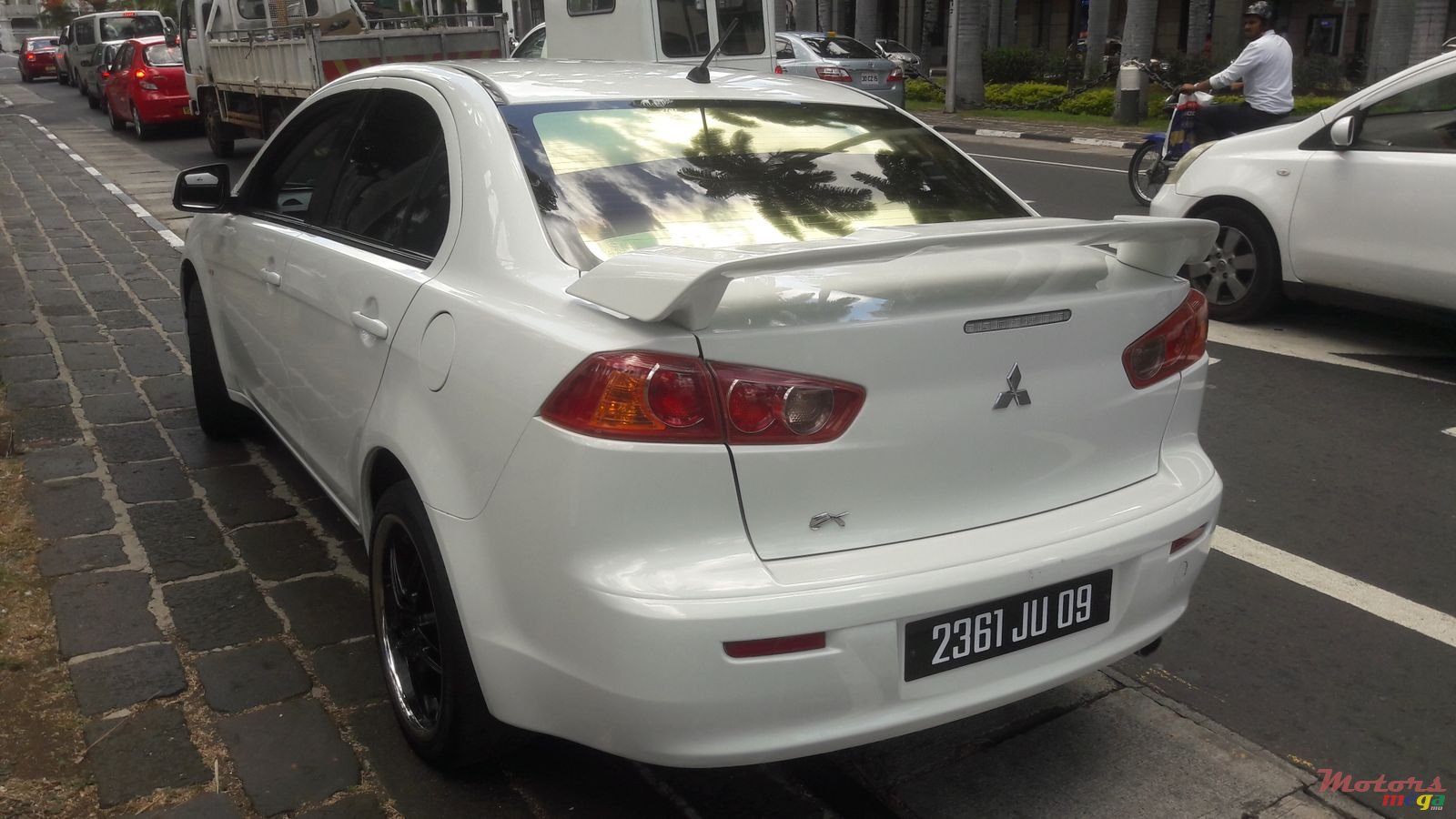 2009' Mitsubishi Lancer X Fully loaded photo #5