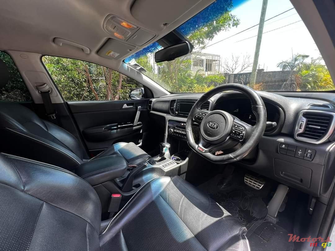 2018' Kia Sportage photo #5