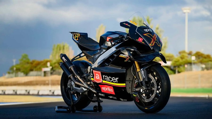 Aprilia RSV4 X ex3ma