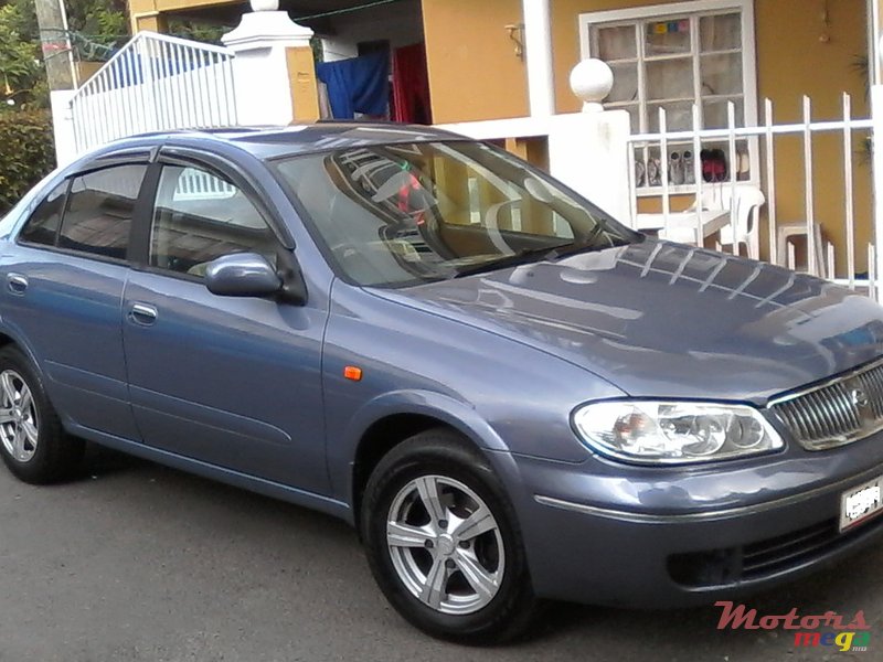 2004' Nissan Sunny photo #1