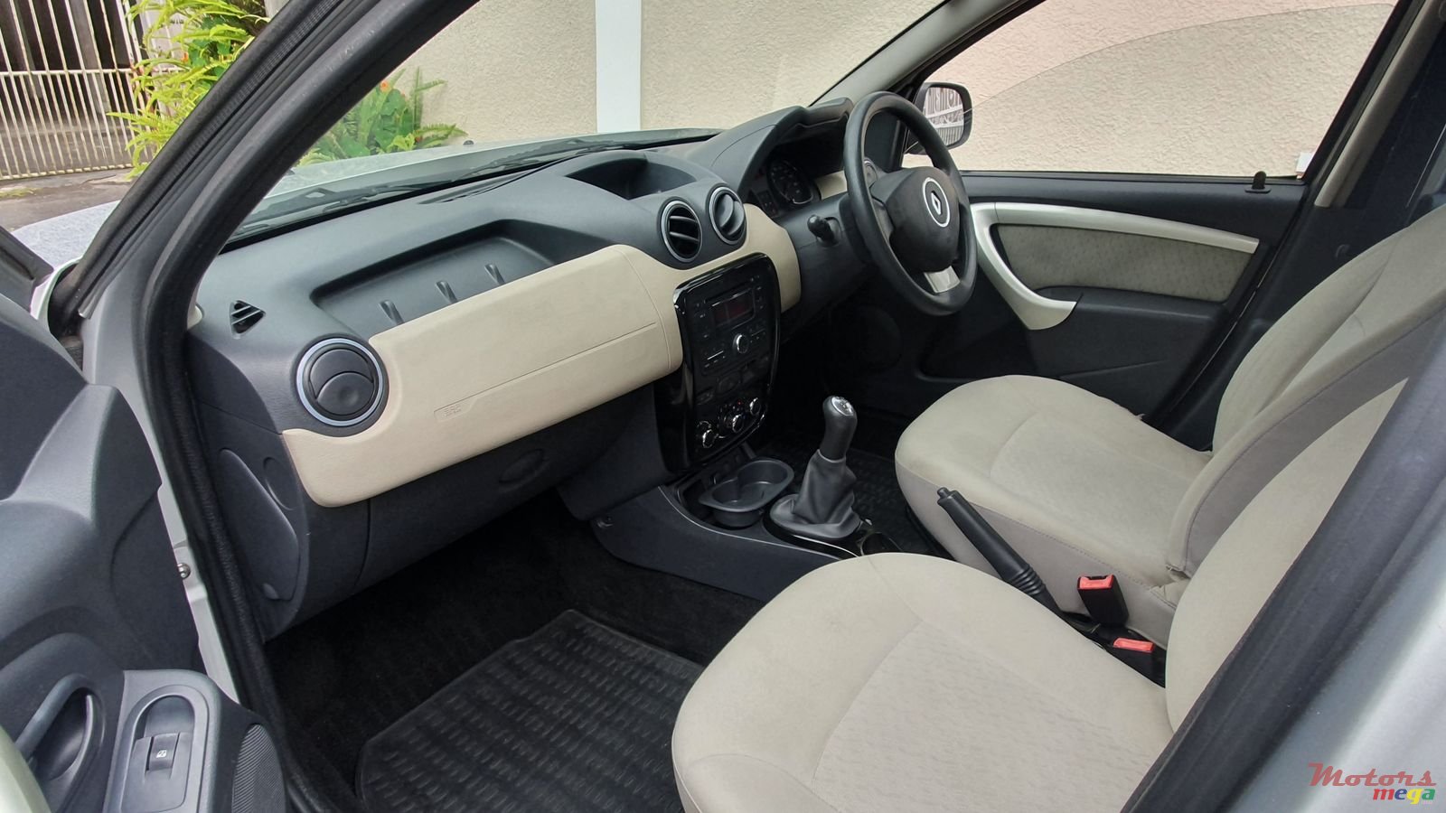 2015' Renault Duster 2015 photo #7