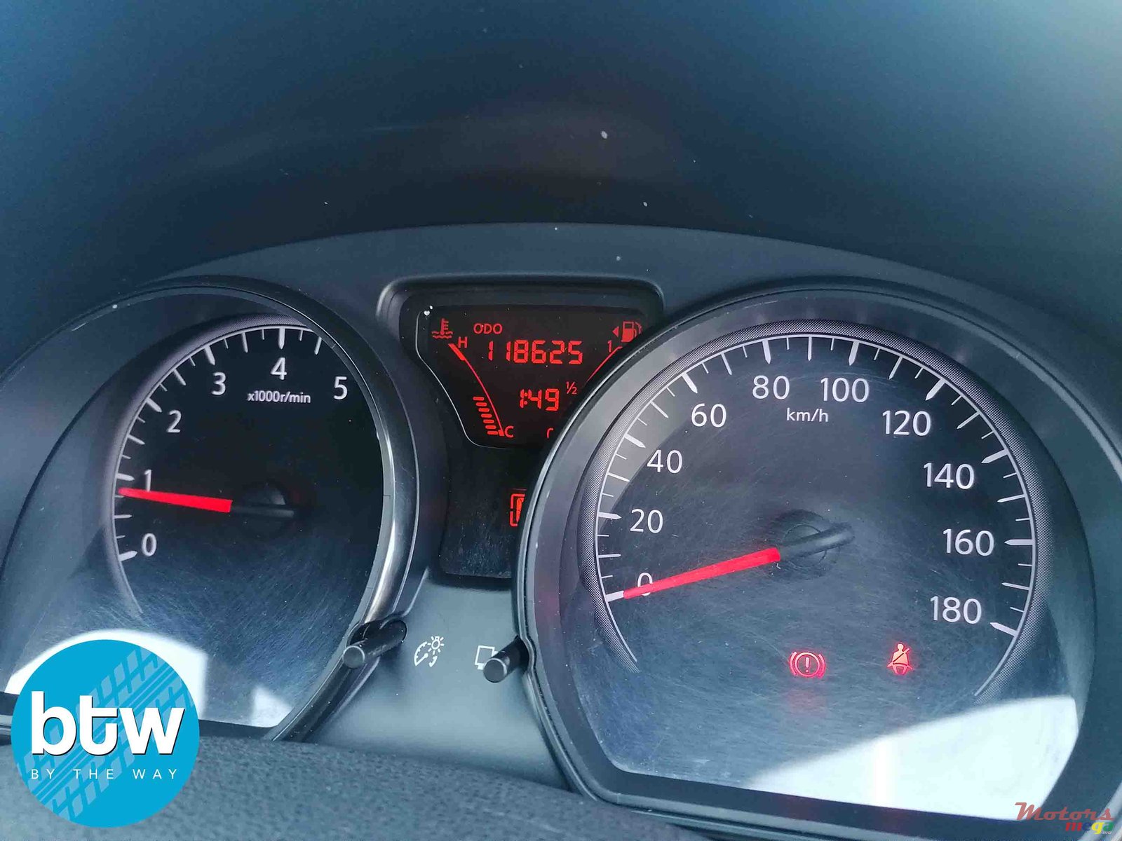 2013' Nissan Note photo #7