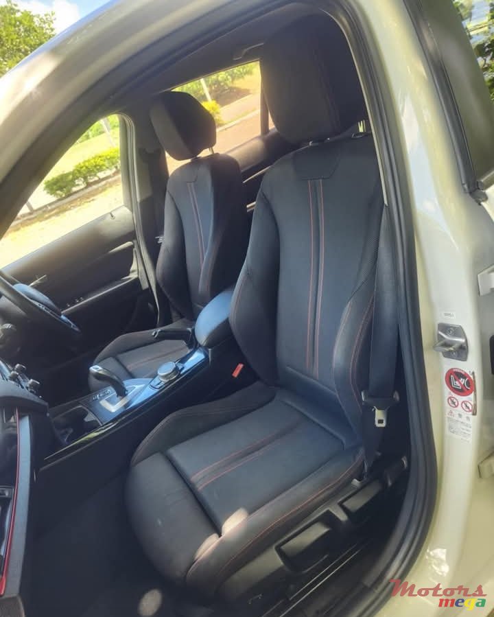 2016' BMW 118 photo #1