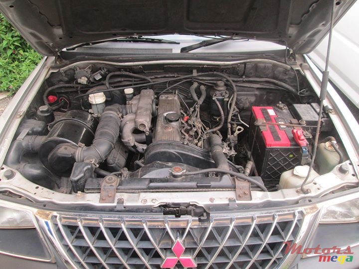 2003' Mitsubishi L 200 photo #7