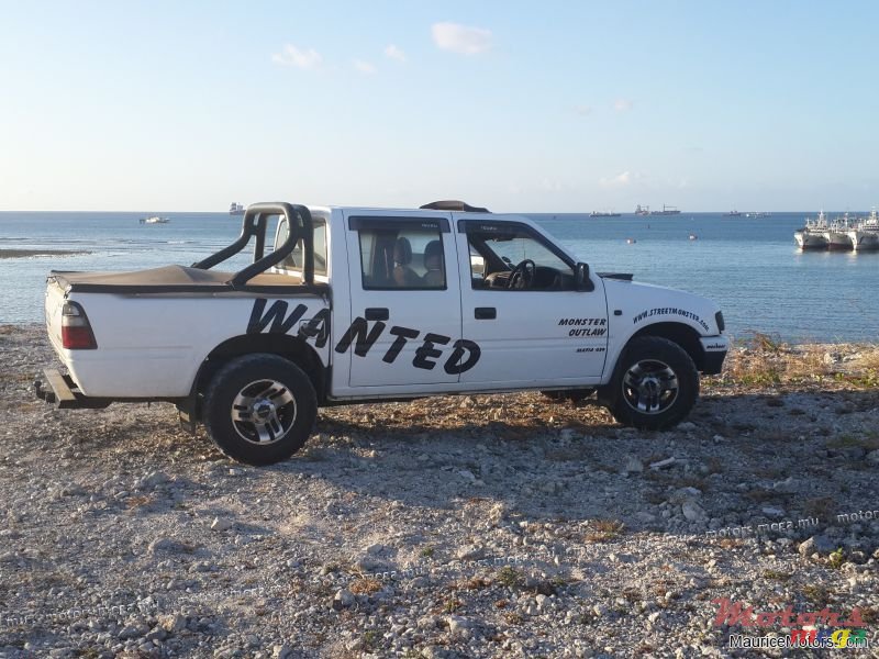 1999' Isuzu KB Series KB 250 photo #1