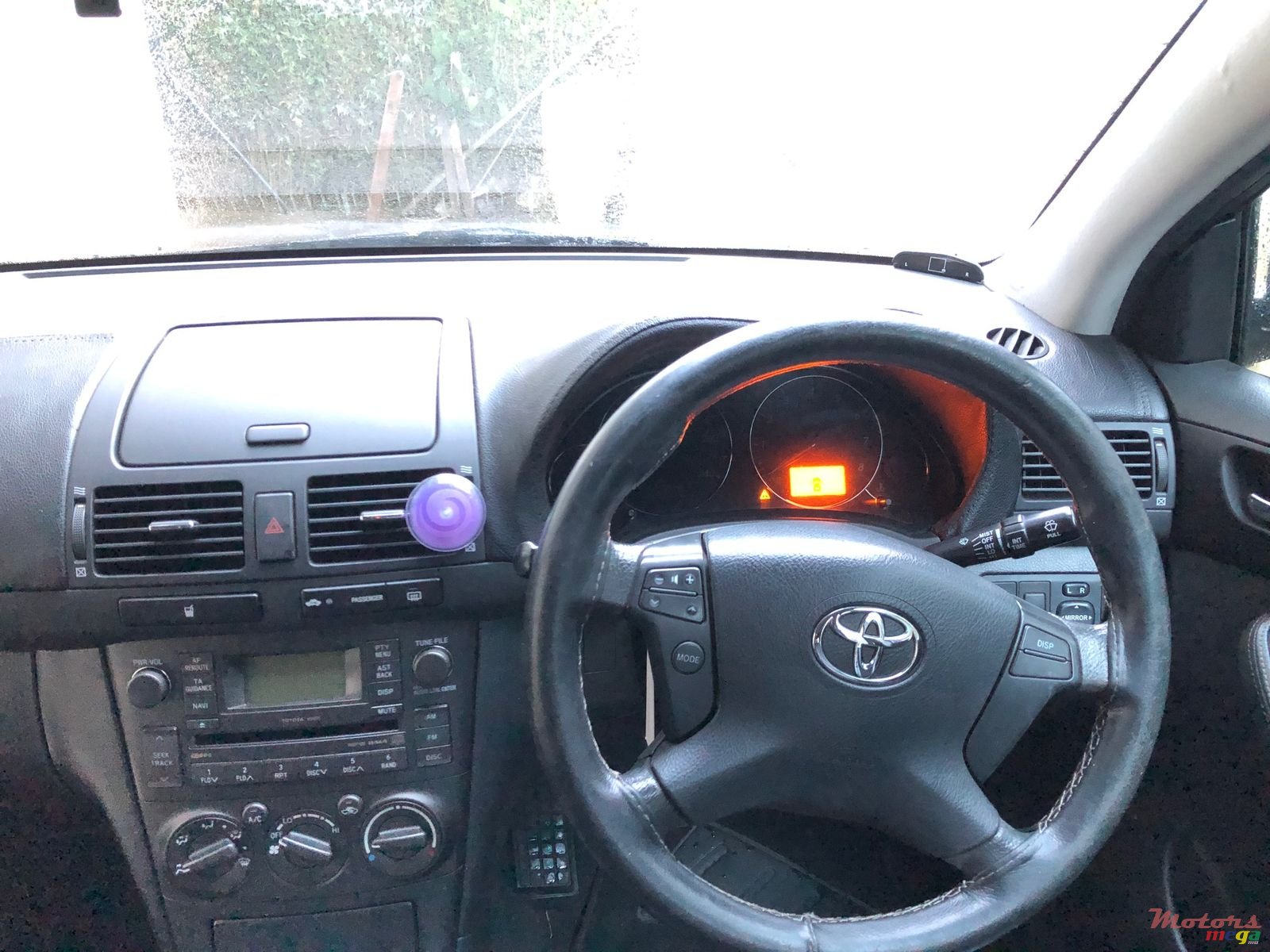 2007' Toyota Avensis photo #2