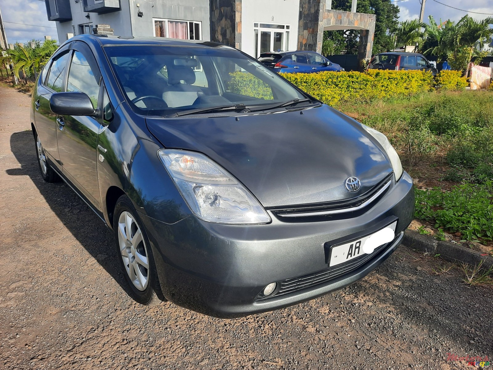 2009' Toyota Prius photo #2