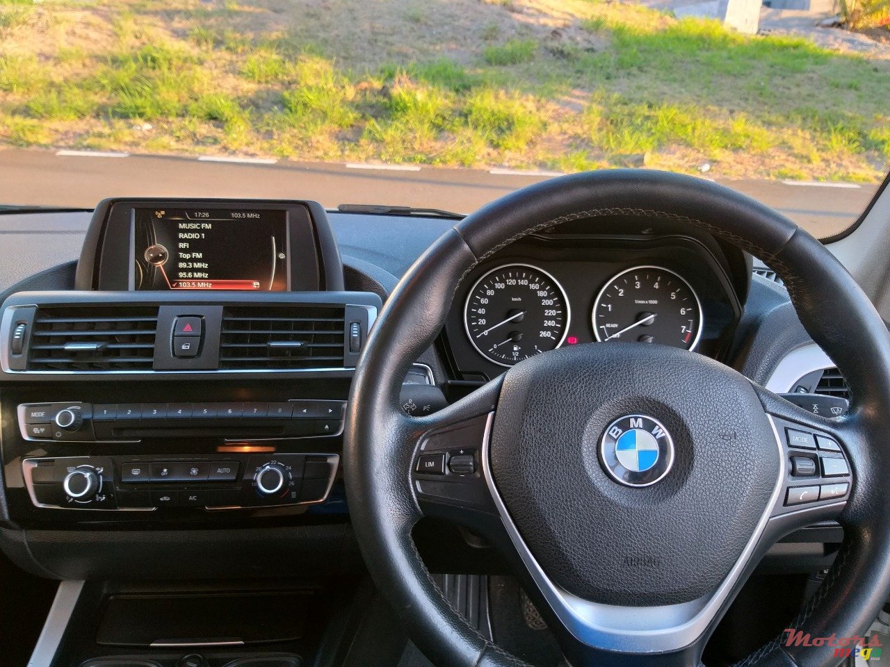 2016' BMW 118 I photo #6