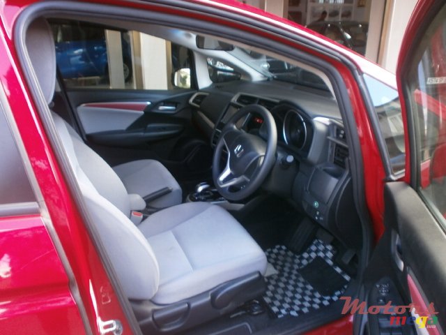 2013' Honda Eve fit hybrid F PACKAGE photo #5