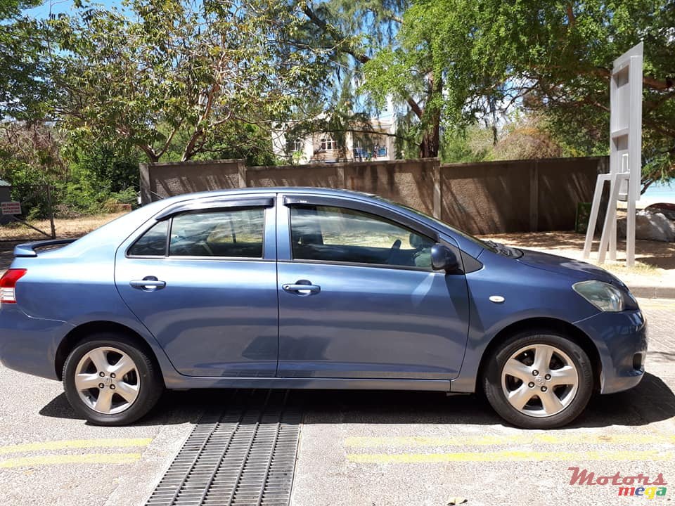 2007' Toyota Yaris photo #6