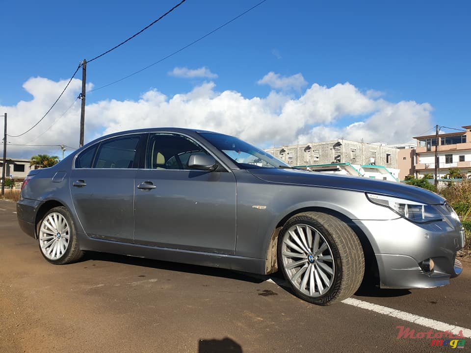 2007' BMW 523 photo #3
